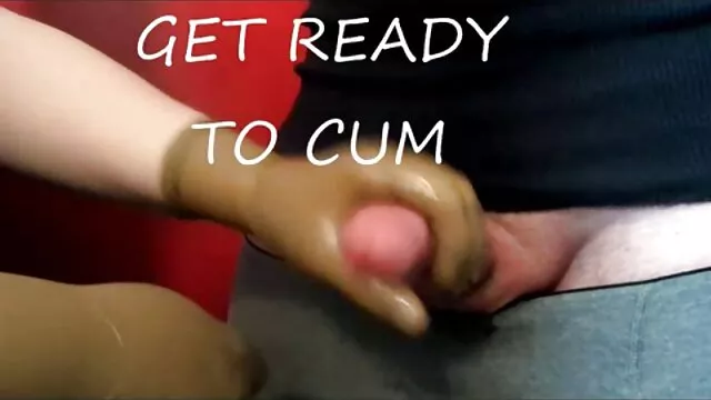 La guarra tetona chupa la polla de su follador y lo sustituye por su estrecho gay xxx latin agujero anal en el que apenas cabe la polla del gordo y con gemidos y gritos consigue un orgasmo inolvidable
