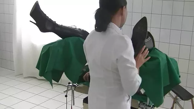Puta alemana elegante se masturba en porn latino amateur la ducha