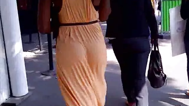 Madura gorda free porno latino folla con una joven stripper