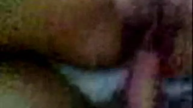 Rubia sexy brazzer audio latino masturba un coño afeitado en la oficina sobre la mesa